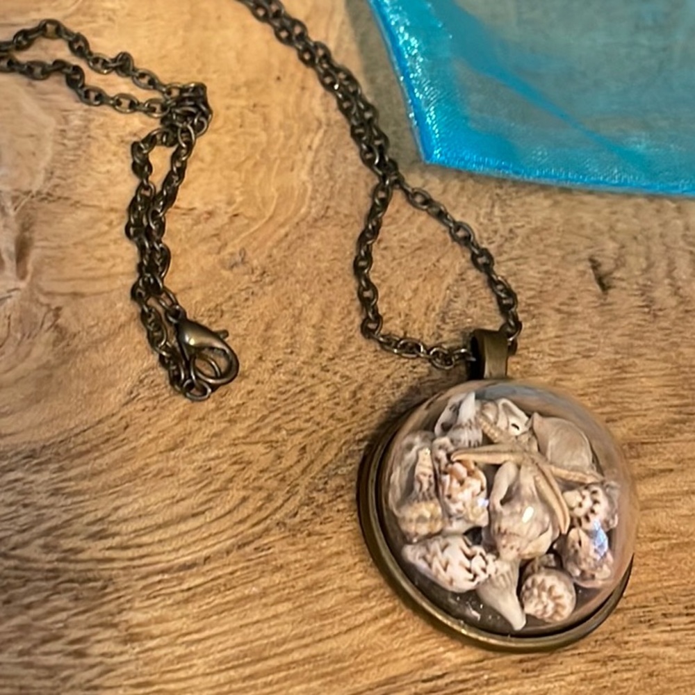 Beautiful Shell & Starfish Glass Bubble Necklace